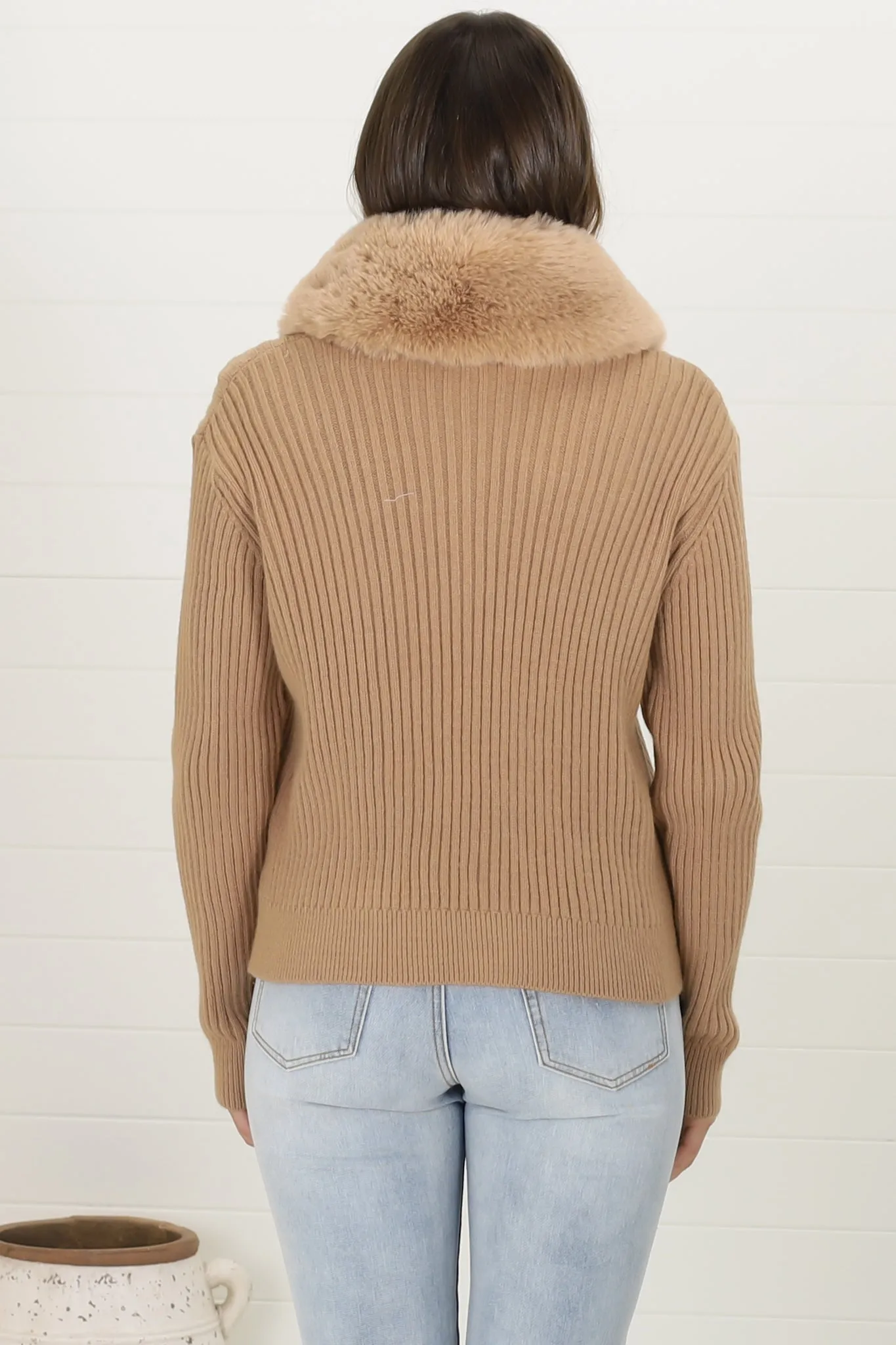 Braiden Cardigan - Detachable Faux Fur Collar Ribbed Cardigan in Camel