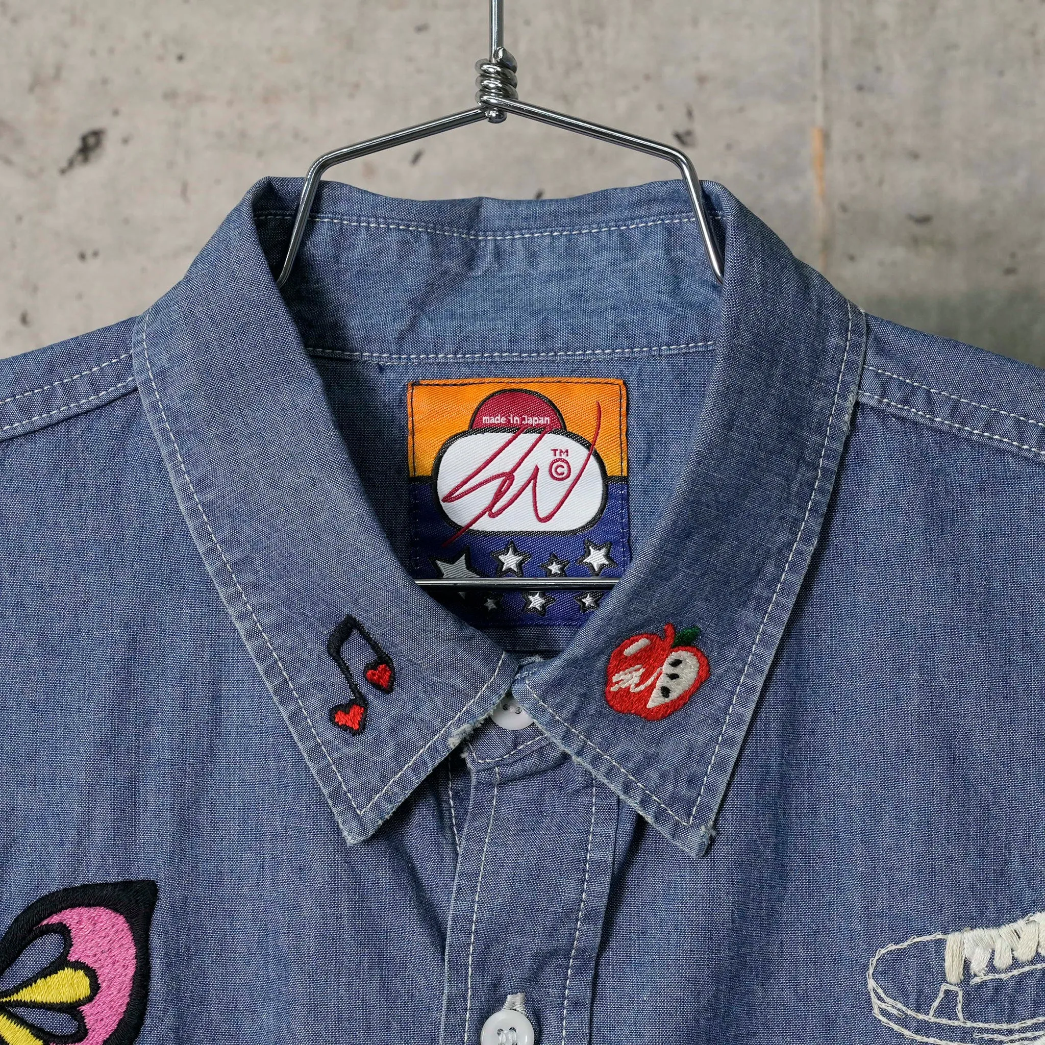 EMBROIDERY CHAMBRAY SHIRTS / BLUE