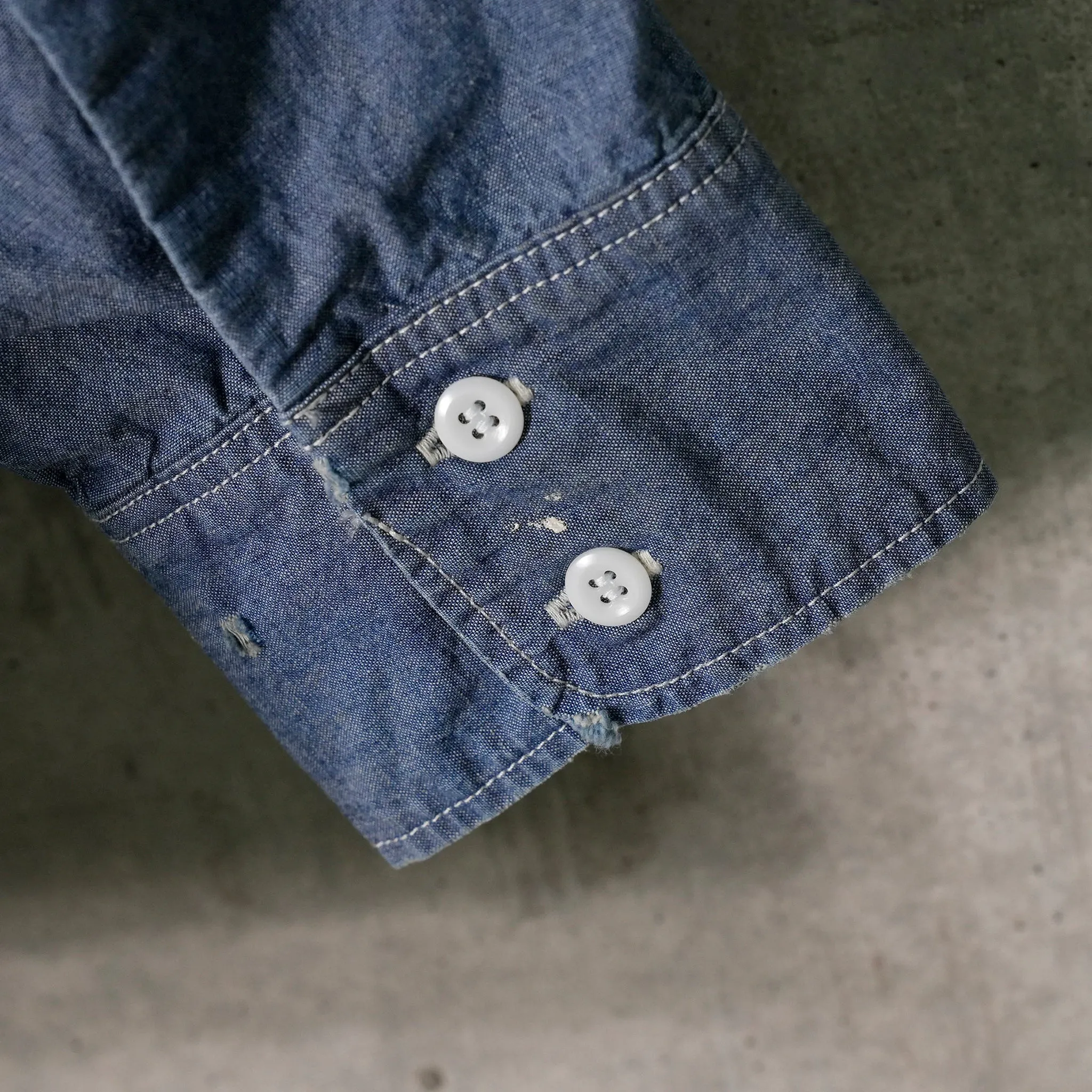 EMBROIDERY CHAMBRAY SHIRTS / BLUE