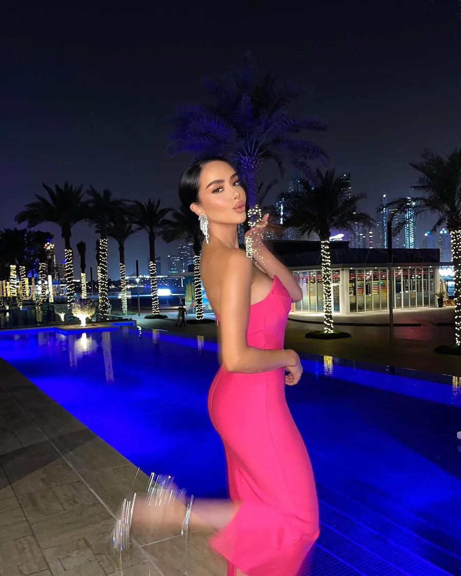Pink Midi Dress with Open Shoulders