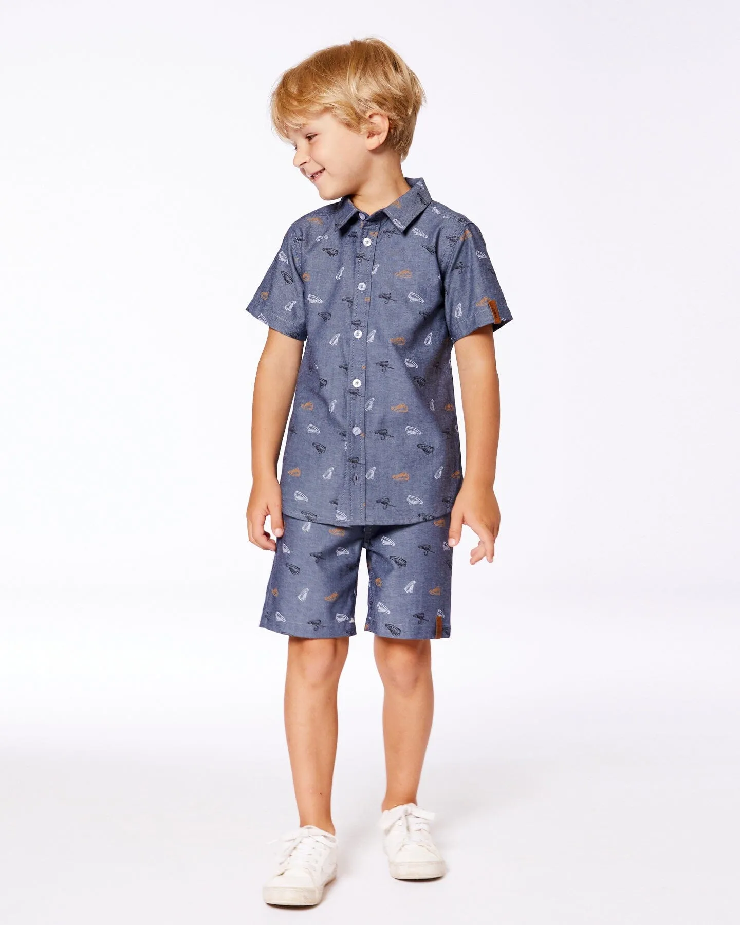 Printed Chambray Short Sleeve Shirt Gray, White And Tan