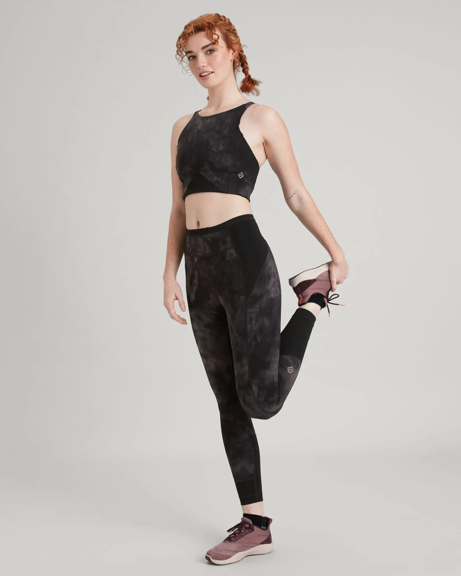 WELL.DER.NESS Move Women's 7/8 Leggings - Light Quartz Sunburst Print